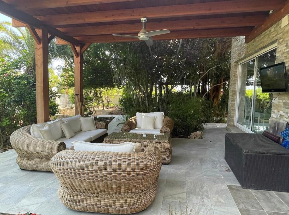 Habitacion Con Bano Privado Frente A La Piscina, Maximo 2 Personas, No Es La Casa Completa San Vicente Raspeig Exterior foto
